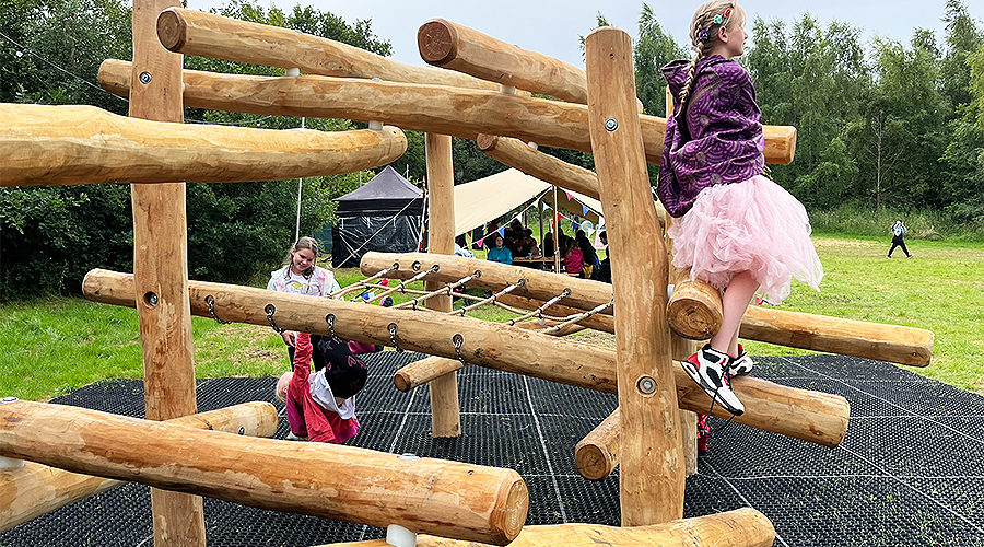 Timberplay Brings Concrete-free Foundation Climbing Structure to the UK